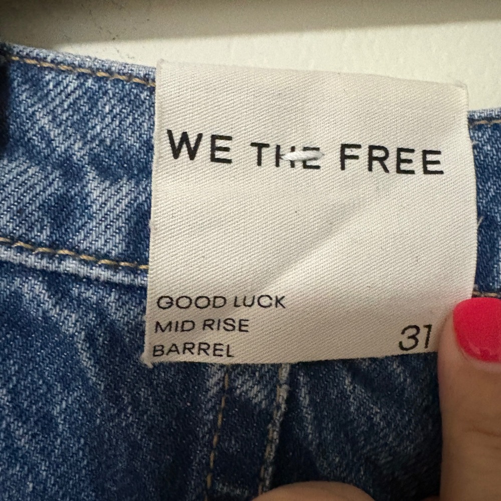 We The Free Womens NEW 31 Good Luck Barrel Jeans Blue Floral Daisy Boho Hippie - Picture 3 of 6
